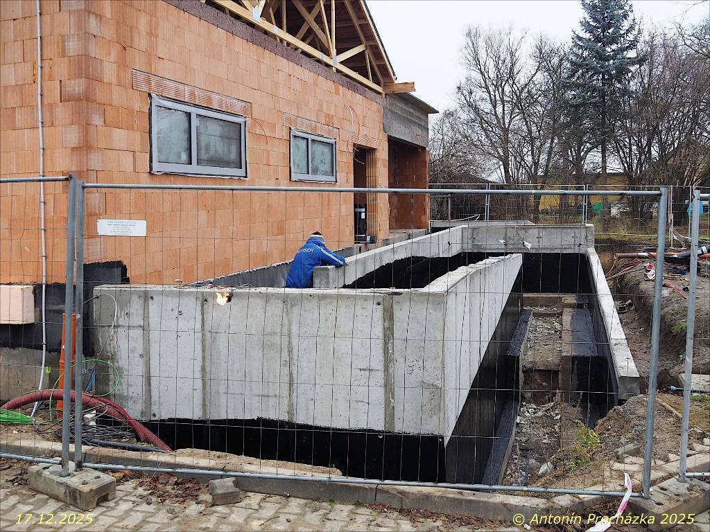 119_PC174679w.jpg - Chvalkovice na Hané 17. 12. 2025