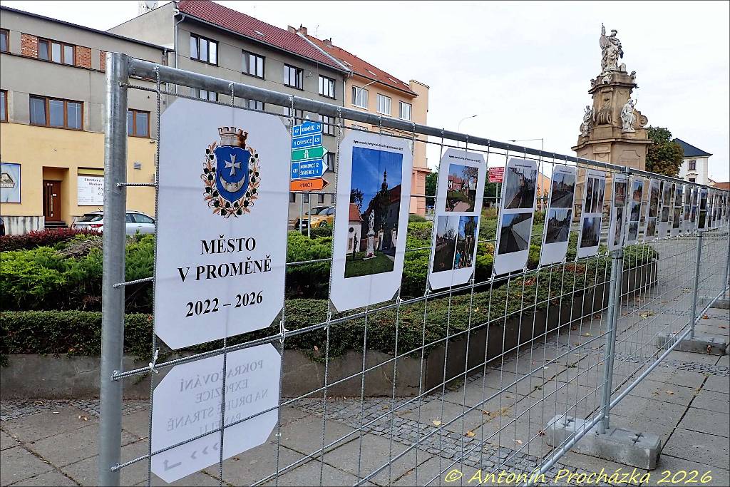 002_P8217086w.jpg - Ivanovice na Hané 21. 8. 2026 – venkovní výstava fotografií "Město v proměně".