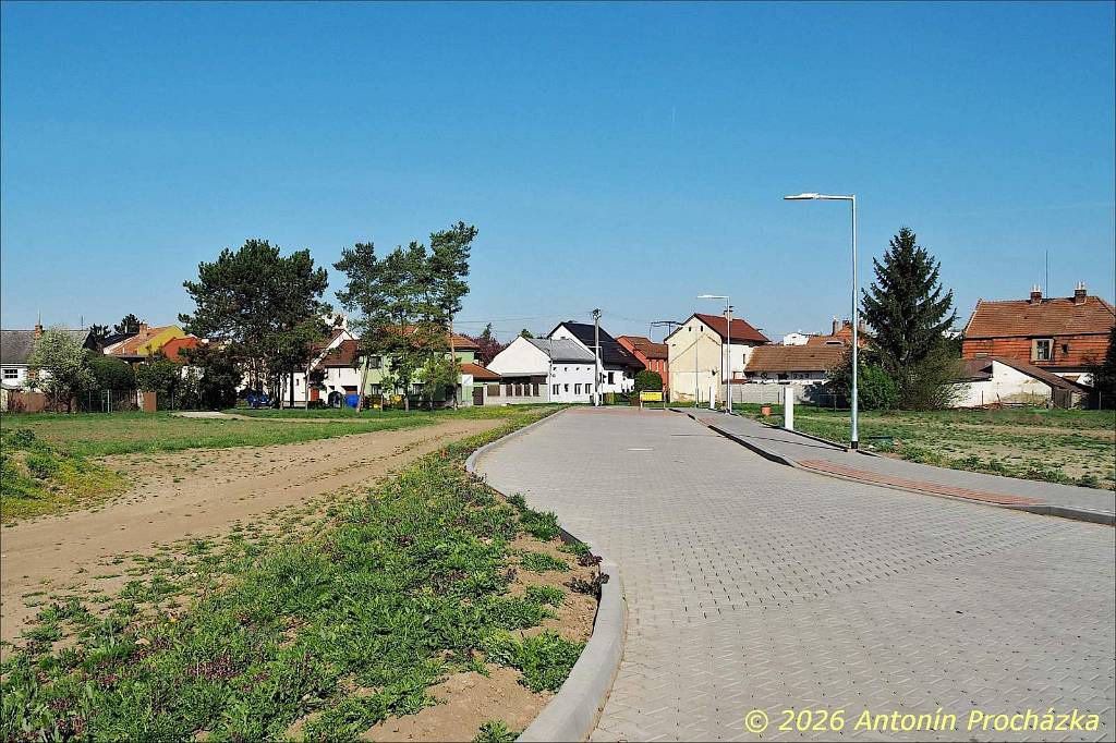 ivan_jih_P4184761w.JPG - Ivanovice na Hané 18. 4. 2026 – viz animace:  panorama 360° 