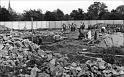 005_1974-06-15_vykop_zakladu_pro_stavbu_prodejny_01