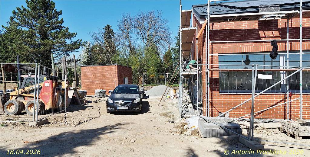 138_P4184770-4771uw.jpg - Chvalkovice na Hané 18. 4. 2026