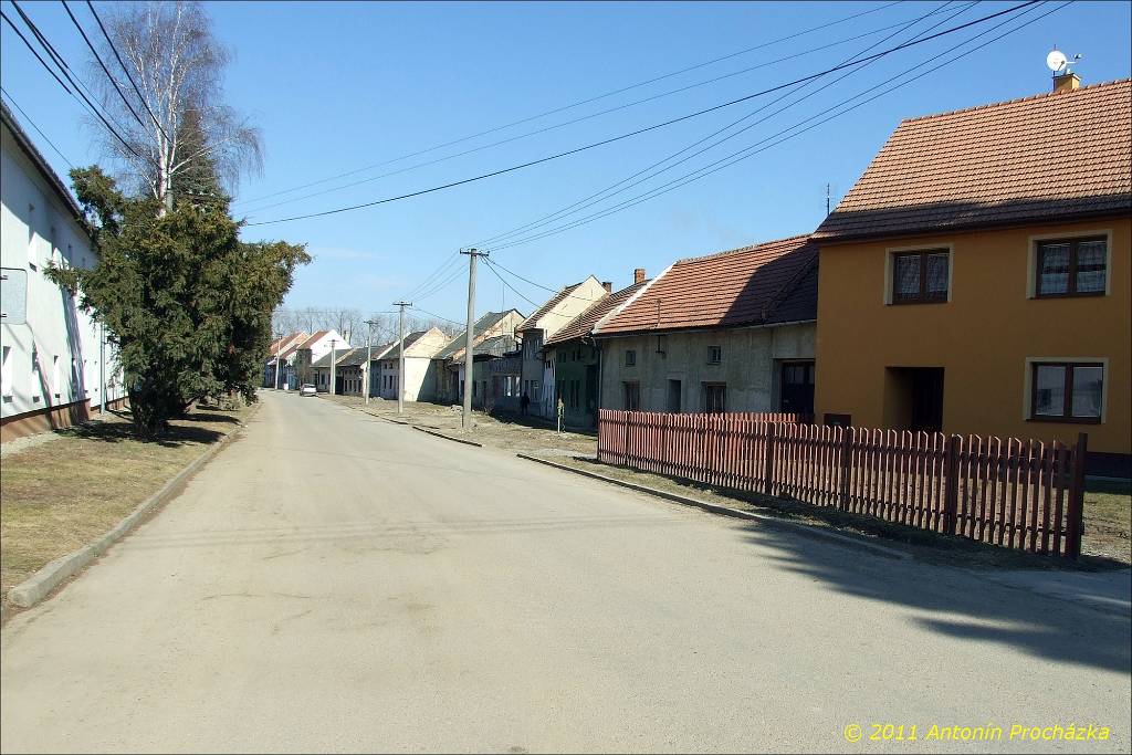 007_DSCF8970u.jpg - Chvalkovice na Hané 14. 3. 2011 - Želecká ulice