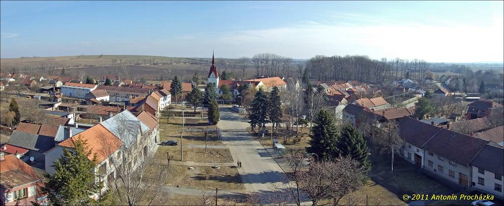 013_2011_chvalkovice-pano-kostel-1.jpg - Chvalkovice na Hané 14. 3. 2011