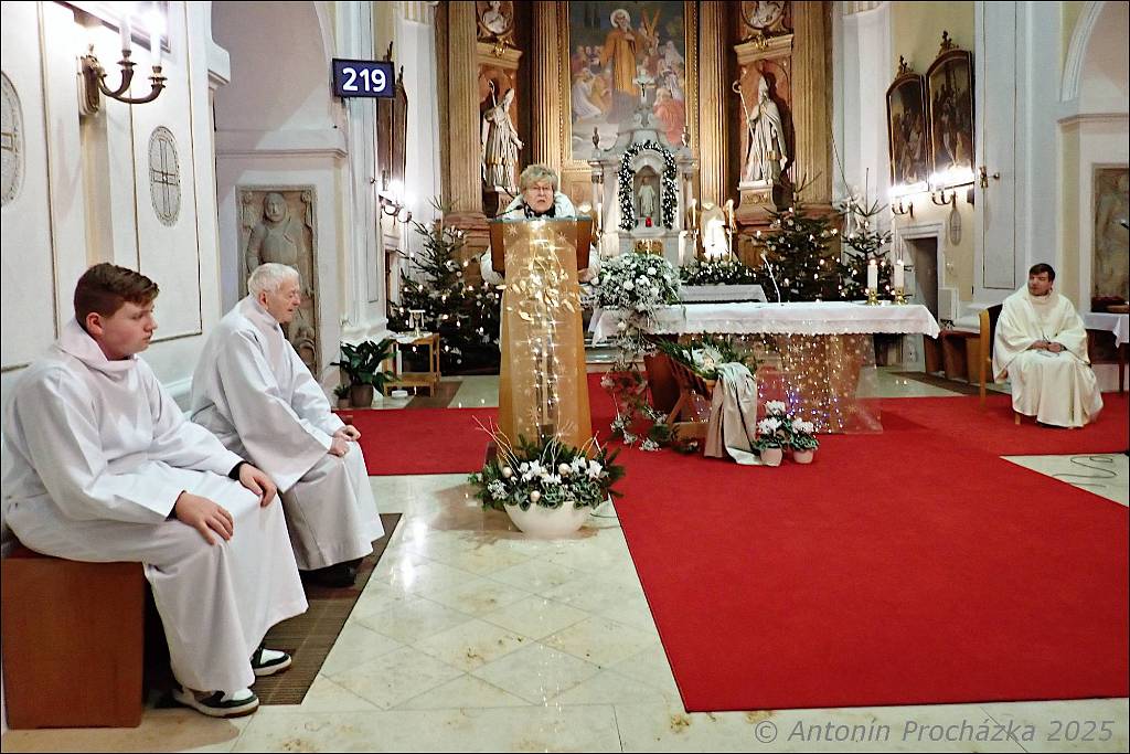 007_PC256656w.JPG - Ivanovice na Hané 25. 12. 2025 – Slavnost Narození Páně či Boží hod vánoční (též 1. svátek vánoční) je dnem oslavy narození Ježíše Krista.