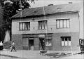 384_19_obchod_na_rohu_nadrazni_husova